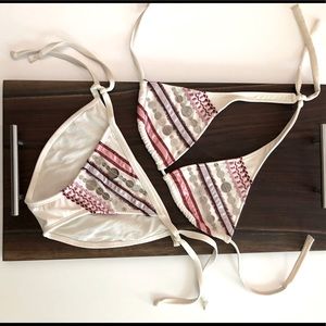 Vix by Paula Hermanny Vintage White Bikini with Sequins and Embroidery